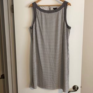 Ann Taylor Black & White Sleeveless Dress